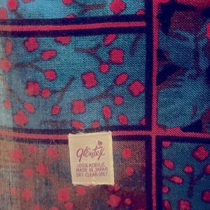 Vintage Glentex scarf, made in Japan. Red and blue.